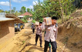 Polsek Lembar Pererat Hubungan dengan Masyarakat Melalui Sambang Duka